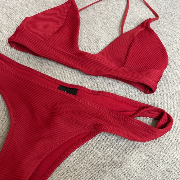 H&M Red Ribbed Bikini Set, size US 4, EUC - Picture 8 of 16